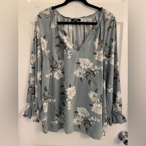 Angels Women’s Floral V-Neck Blouse - pretty colors! Size 2X $10